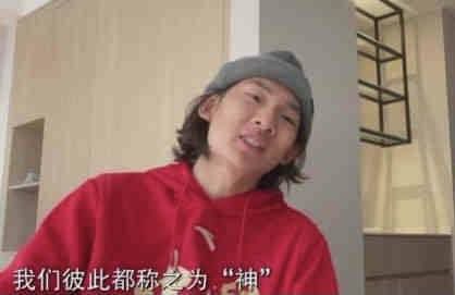宁荣荣张开双腿被强视频